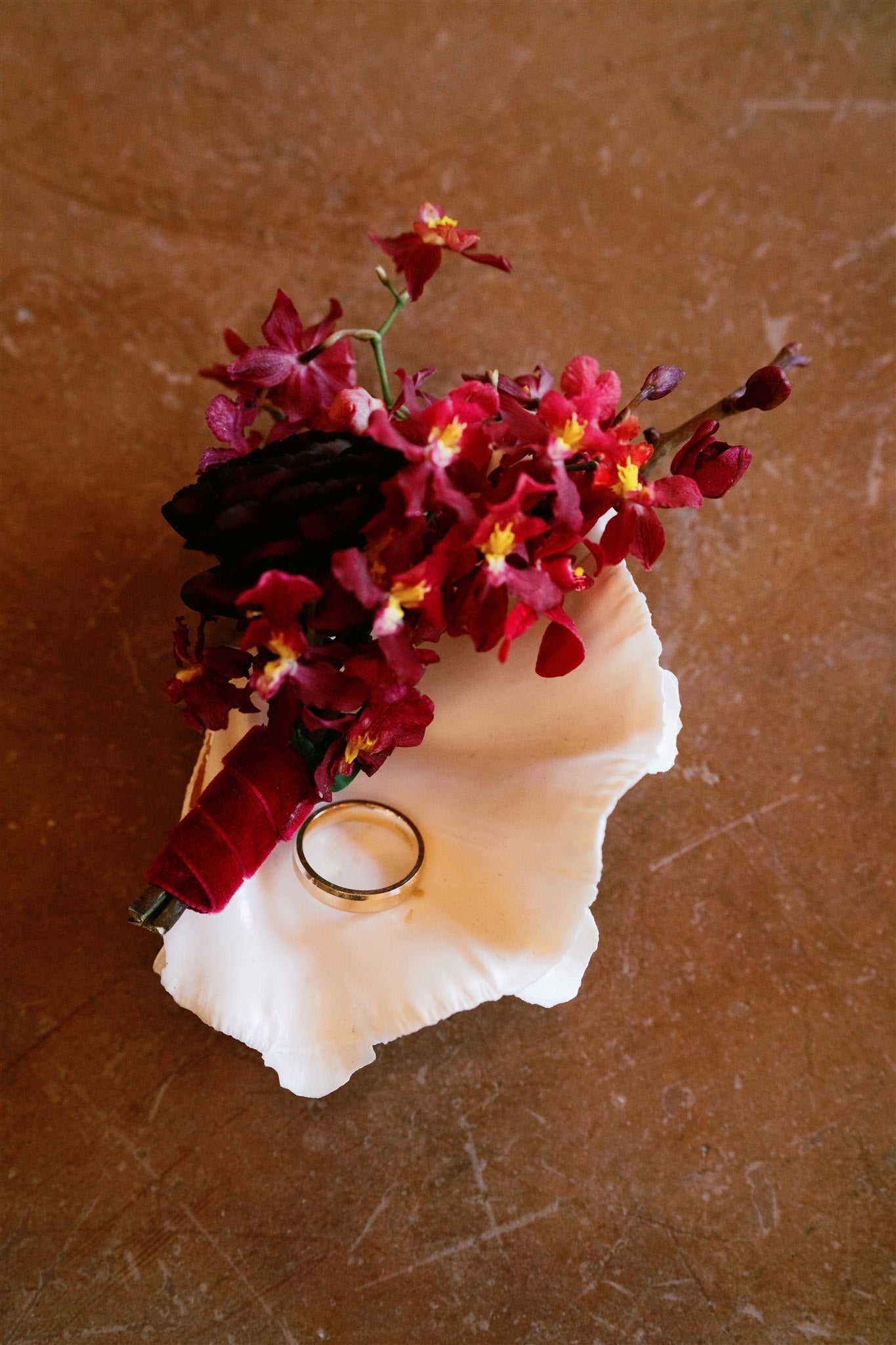 Refined reception tablescape